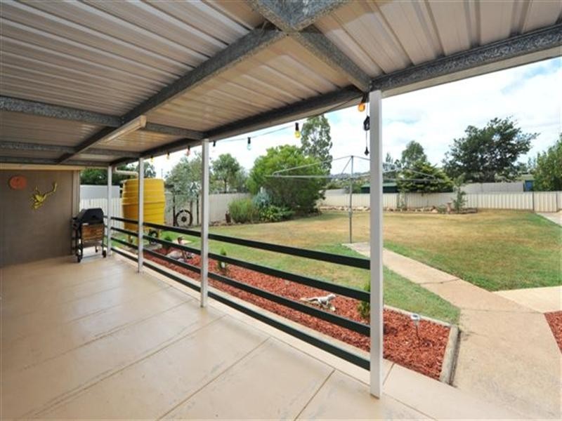 15 Creek Street, Cambooya QLD 4358