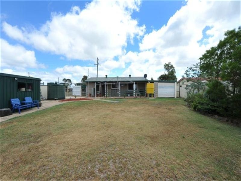 15 Creek Street, Cambooya QLD 4358