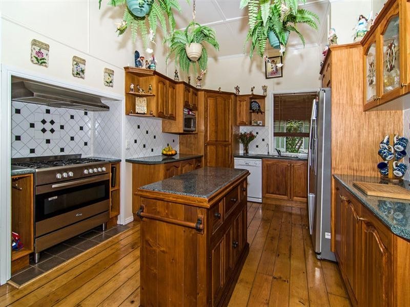 111 Jellicoe Street, North Toowoomba QLD 4350