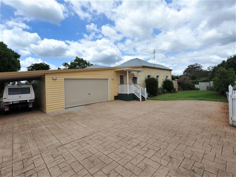 26 Collier Street, Rangeville QLD 4350