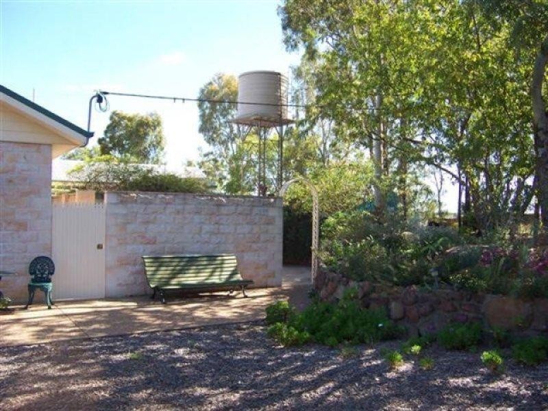 145 Henningsen Road, Oakey QLD 4401