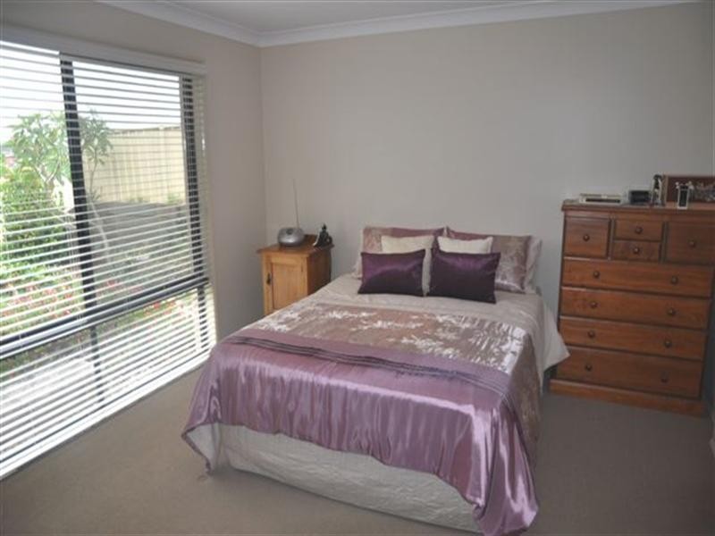 9 Samuel Court, Darling Heights QLD 4350
