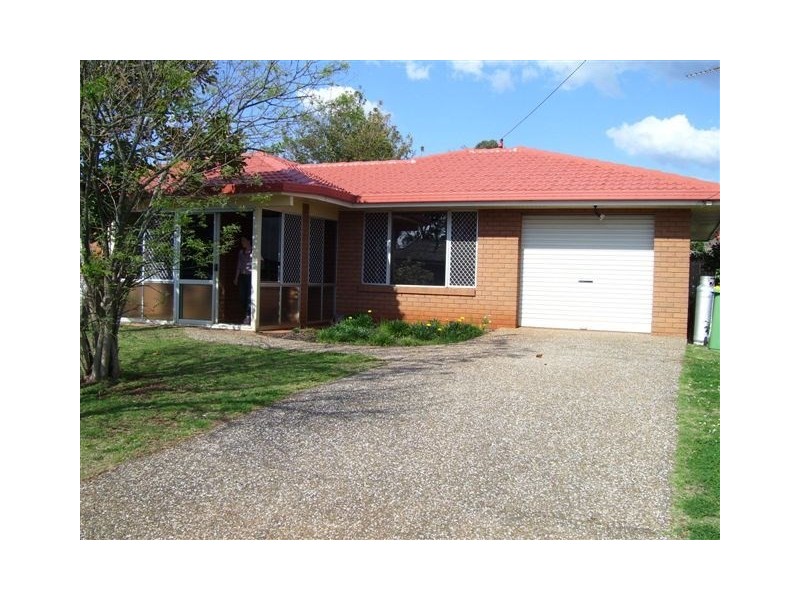 40 Arabian Street, Harristown QLD 4350