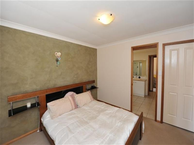 1/9 Kauri Street, Kearneys Spring QLD 4350