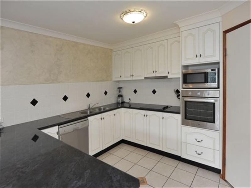 1/9 Kauri Street, Kearneys Spring QLD 4350