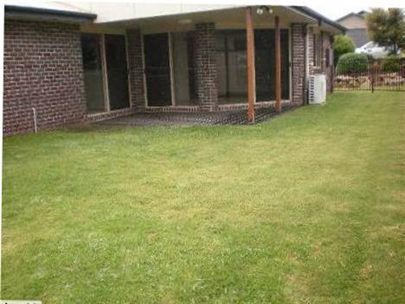 28 Bellara Street, Harristown QLD 4350