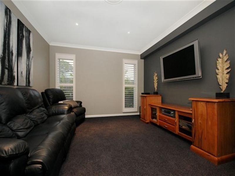 5 Argus Court, Middle Ridge QLD 4350