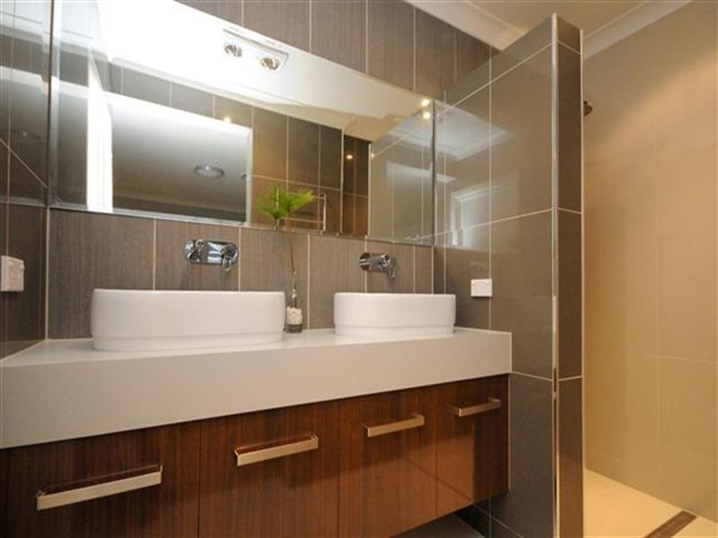 5 Argus Court, Middle Ridge QLD 4350