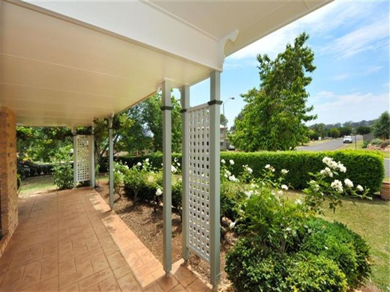 39 Dandelion Drive, Middle Ridge QLD 4350