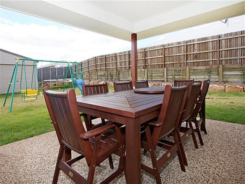 34 Sommariva Street, Westbrook QLD 4350