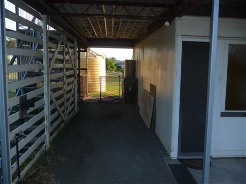 10 Peters Street, Goombungee QLD 4354