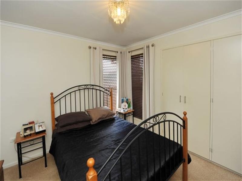 1/183 Alderley Street, Centenary Heights QLD 4350