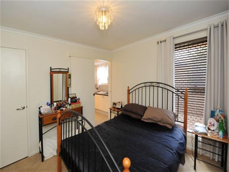 1/183 Alderley Street, Centenary Heights QLD 4350