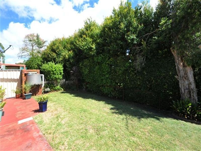 1/183 Alderley Street, Centenary Heights QLD 4350