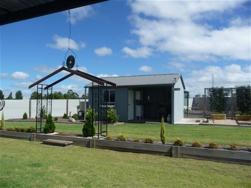 137 Main Street, Westbrook QLD 4350