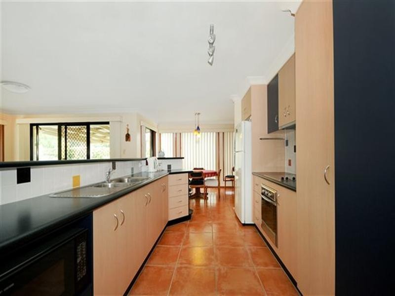 14 Weis Crescent, Middle Ridge QLD 4350