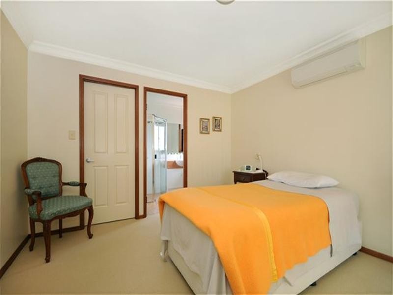 14 Weis Crescent, Middle Ridge QLD 4350