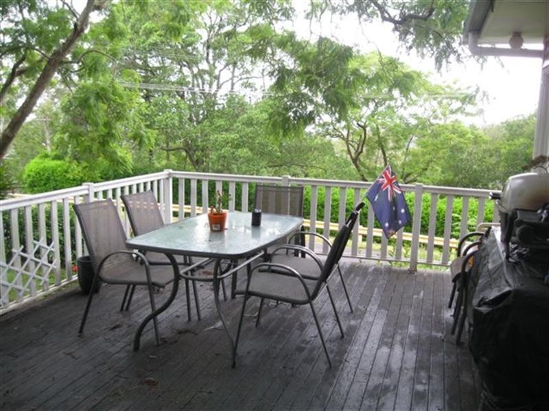 1a Curzon Street, Mount Lofty QLD 4350