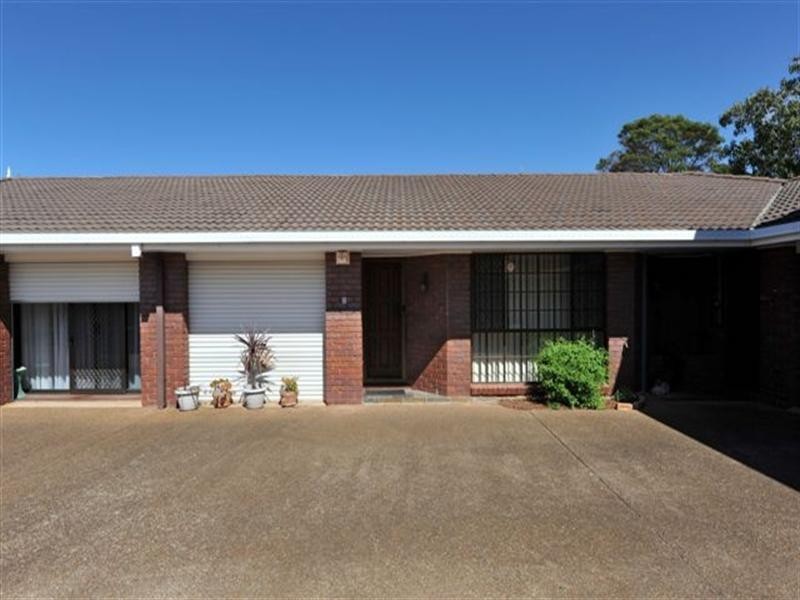 Unit 2/11c Gatfield Street, Newtown QLD 4350