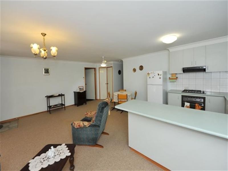 Unit 2/11c Gatfield Street, Newtown QLD 4350