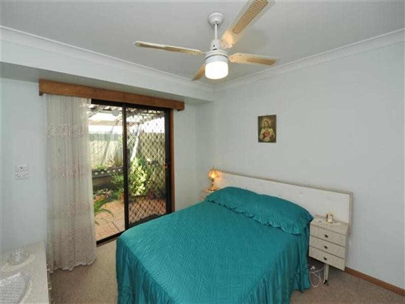 Unit 2/11c Gatfield Street, Newtown QLD 4350