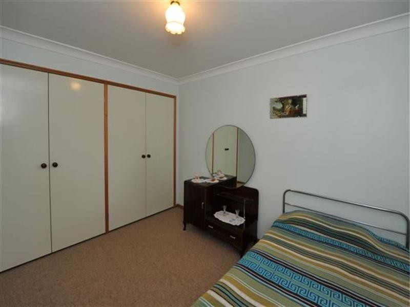 Unit 2/11c Gatfield Street, Newtown QLD 4350