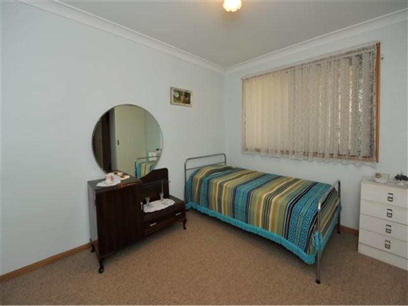 Unit 2/11c Gatfield Street, Newtown QLD 4350