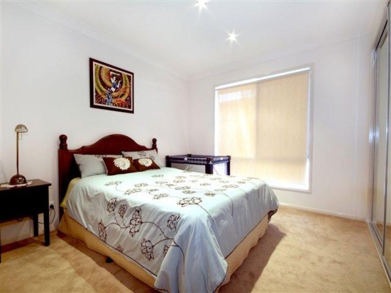 4 Hinchcliffe Drive, Kearneys Spring QLD 4350