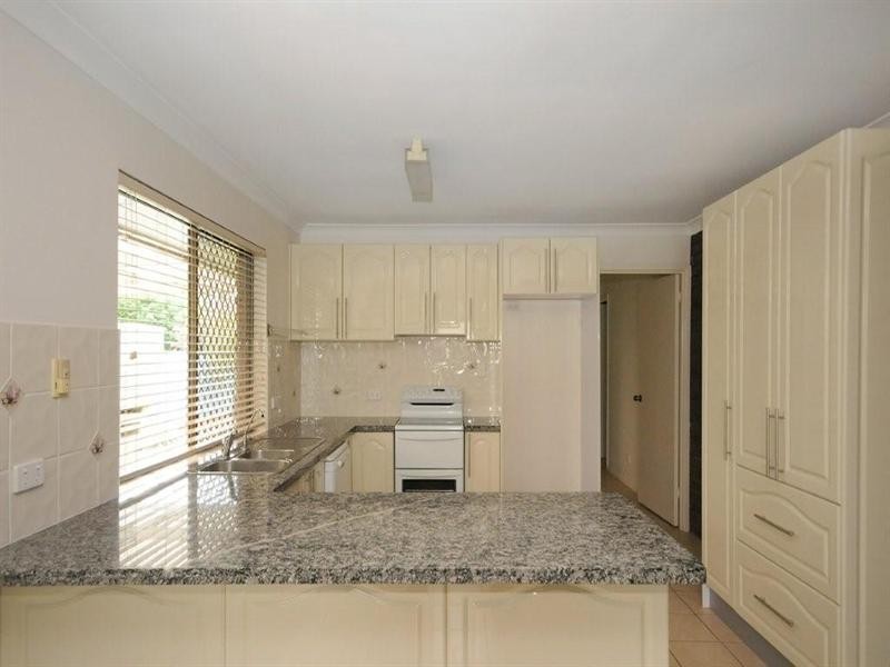 5 Wine Drive, Wilsonton QLD 4350