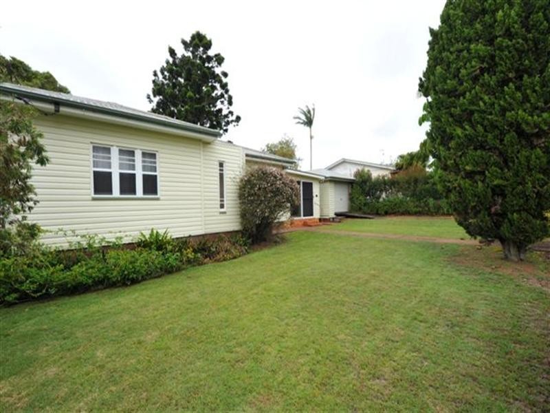 35 Perth Street, Rangeville QLD 4350
