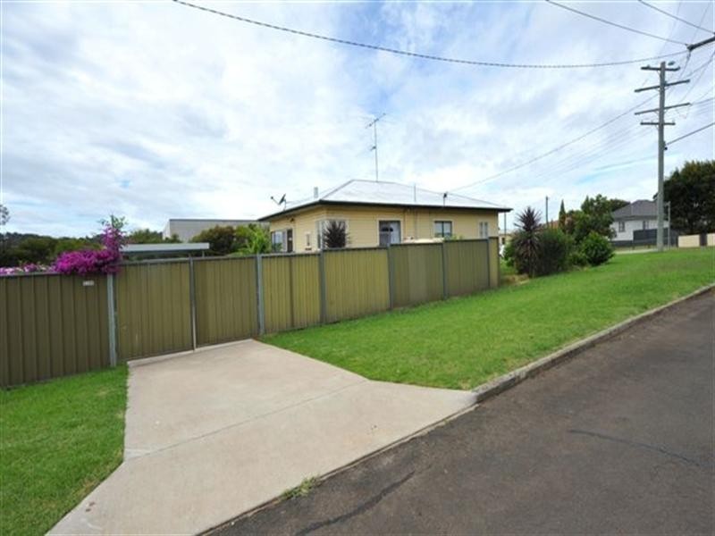 1/169 Jellicoe Street, Newtown QLD 4350