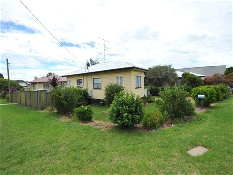 1/169 Jellicoe Street, Newtown QLD 4350