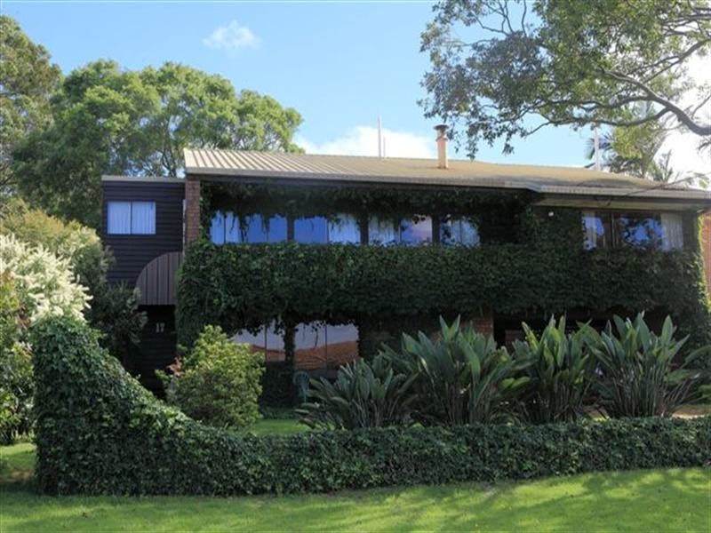 17 Barrymount Crescent, Mount Lofty QLD 4350