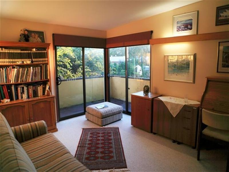 17 Barrymount Crescent, Mount Lofty QLD 4350