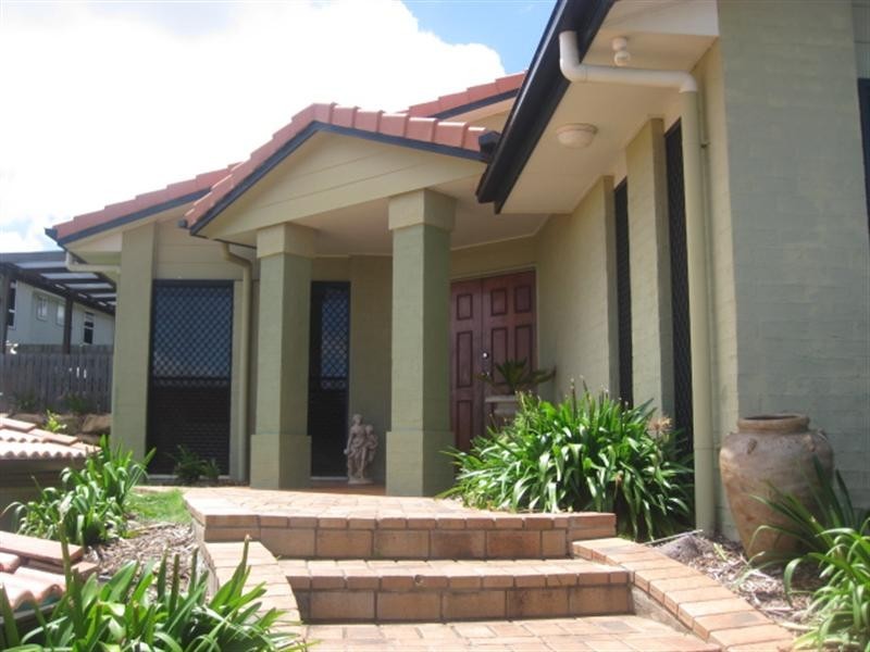 10 McShane Drive, Mount Kynoch QLD 4350