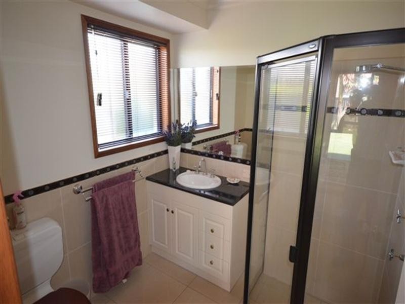 36 Fadden Crescent, Middle Ridge QLD 4350