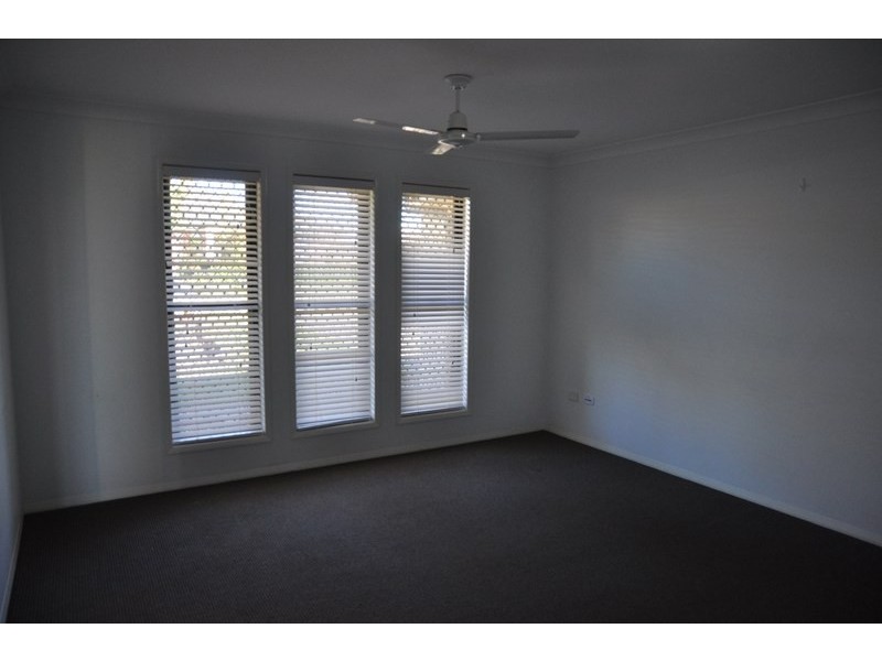 10 Quail Court, Highfields QLD 4352