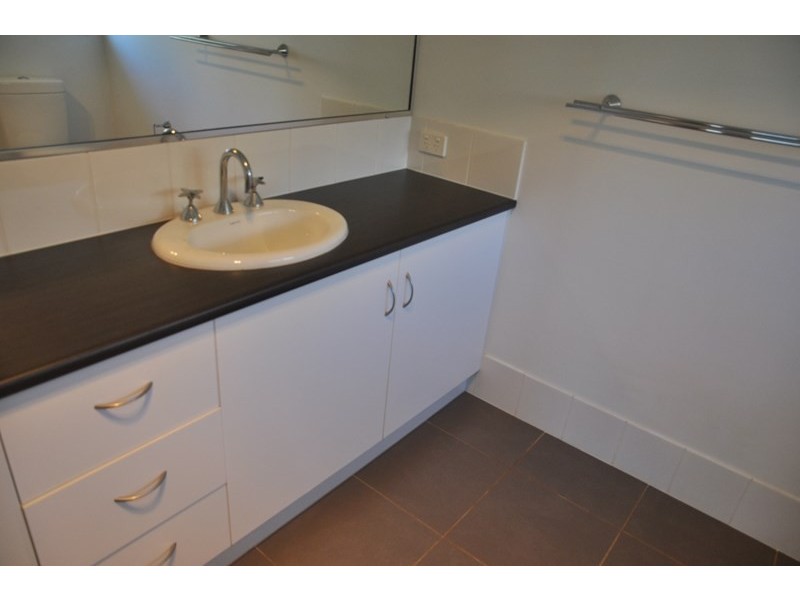 10 Quail Court, Highfields QLD 4352