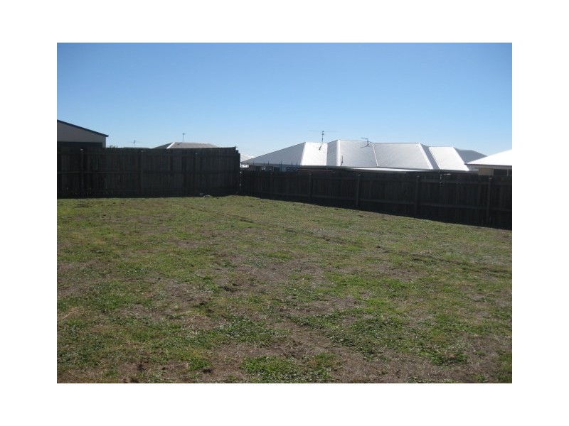 10 Quail Court, Highfields QLD 4352