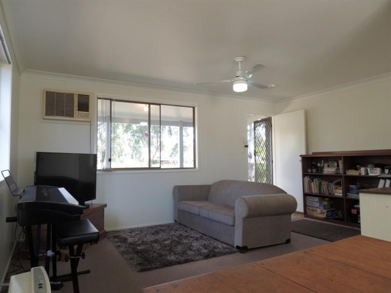 9 Claire-Lee Crescent, Kingsthorpe QLD 4400