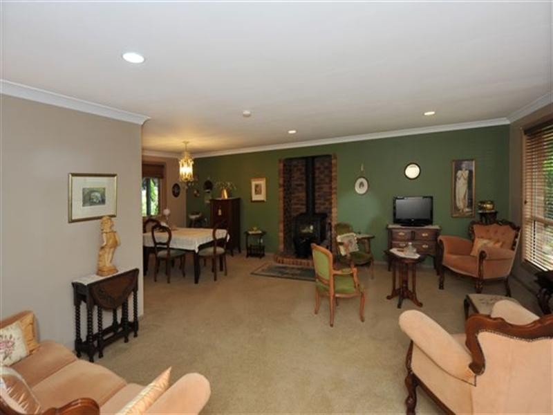 9 Jull Drive, Centenary Heights QLD 4350