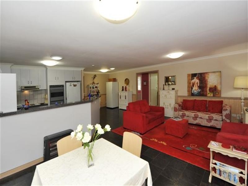 9 Jull Drive, Centenary Heights QLD 4350