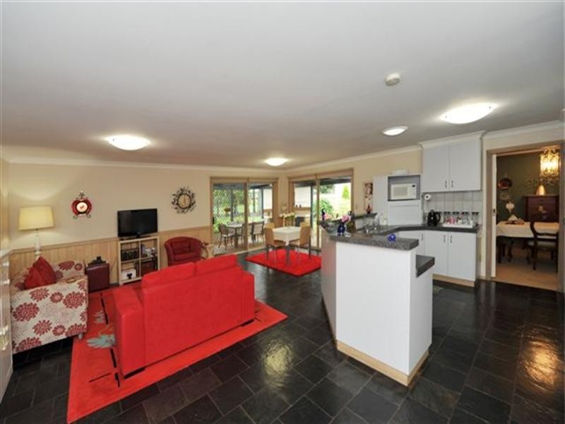 9 Jull Drive, Centenary Heights QLD 4350