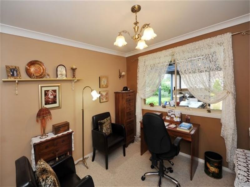 9 Jull Drive, Centenary Heights QLD 4350