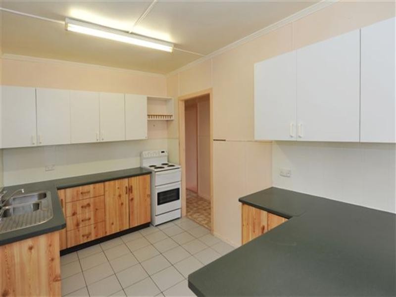 16 Gowrie Street, Kingsthorpe QLD 4400