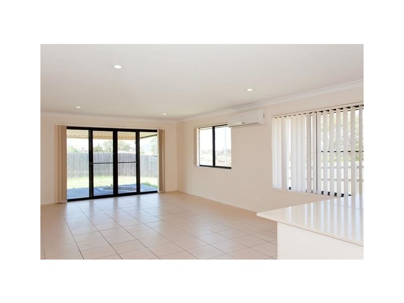 2 Moorina Drive, Harristown QLD 4350