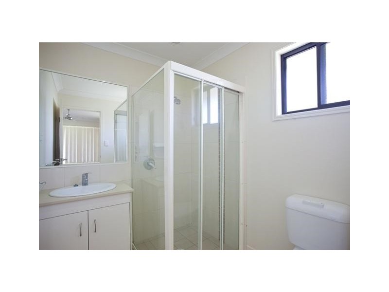 2 Moorina Drive, Harristown QLD 4350