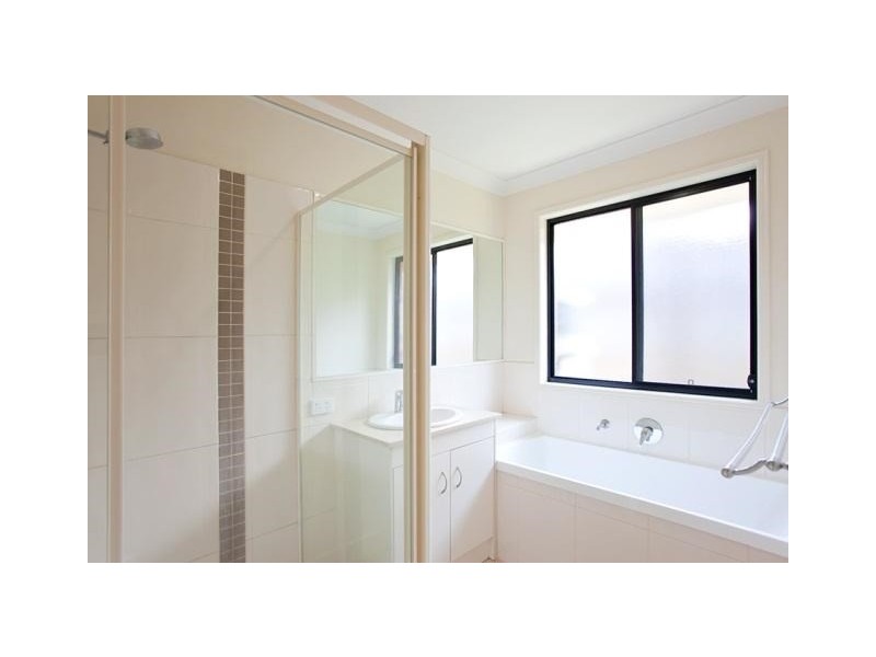 2 Moorina Drive, Harristown QLD 4350