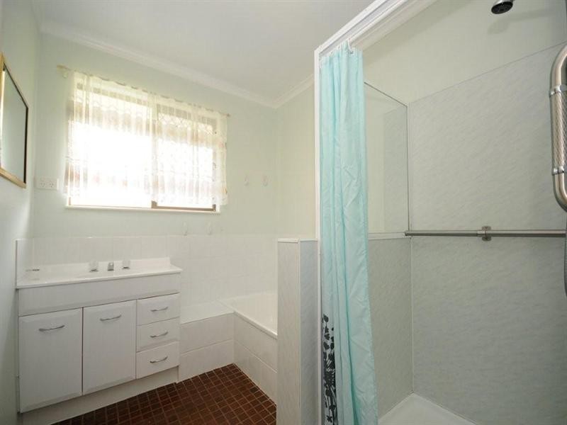 5 wine Drive, Wilsonton Heights QLD 4350