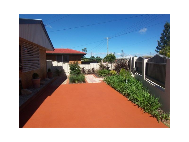 2 Englart Street, Wilsonton QLD 4350